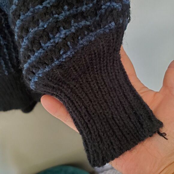 Vintage Y2K Sweater Blue Black Knit Chenille Accents Dolman Sleeves *READ* - Picture 8 of 12